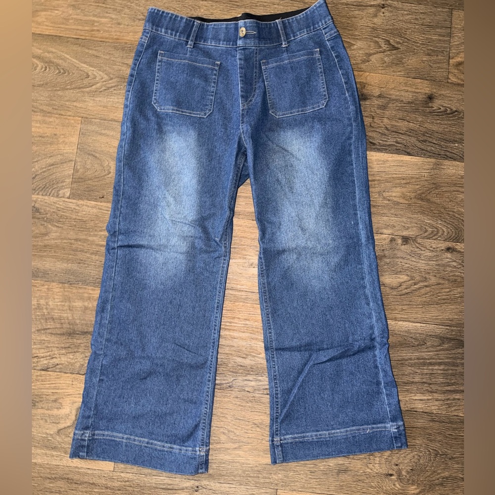 Blue Denim Wide-Leg Light Weight Jeans w stretchy waist band